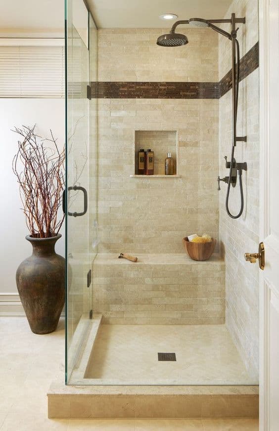Kompakt Cam Duşakabin & Gold Armatür Detaylı Banyo